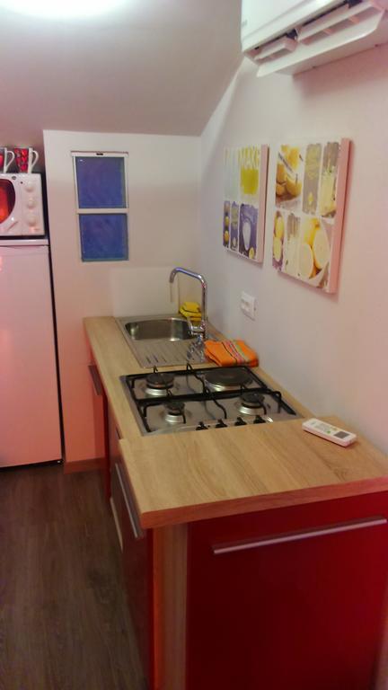 Orange Cube Apartment ริเยกา ภายนอก รูปภาพ