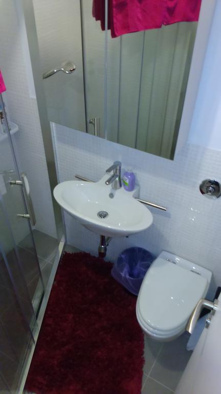 Orange Cube Apartment ริเยกา ภายนอก รูปภาพ
